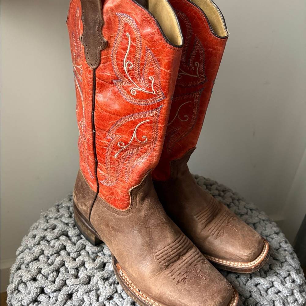 Roper Tan and Orange Western Style Boots